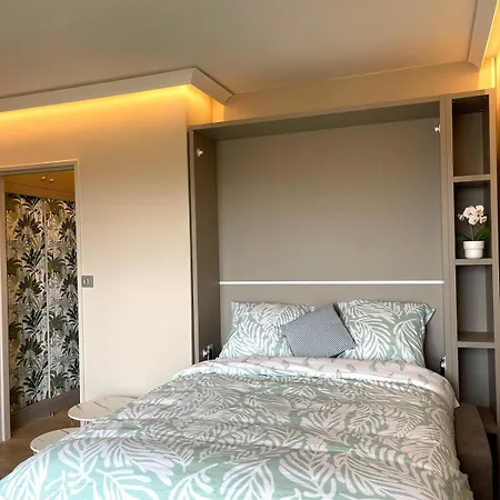 Thelissa Modern Studio - Front Metro Station - Free Parking Gentilly